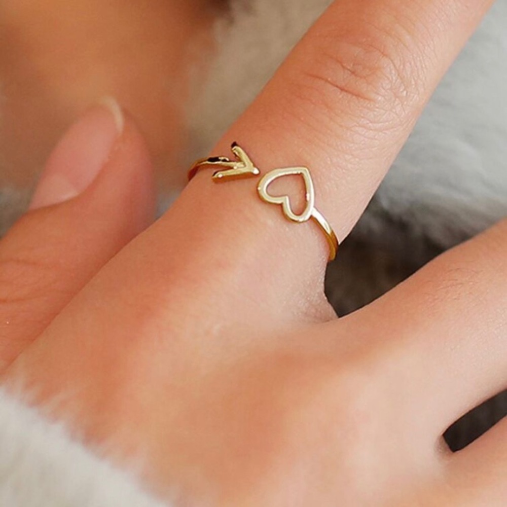 Arrow Through My Heart Ring